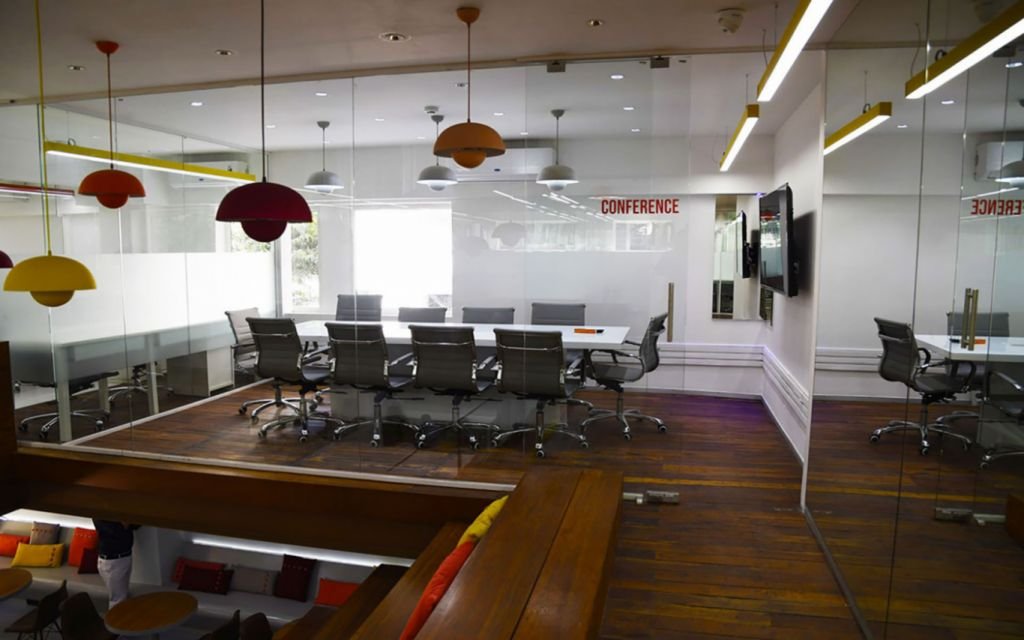 Benefits of coworking spaces for startups and freelancers